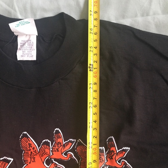 Black Scarlet Ibis graphic t-shirt, size M. - Picture 2 of 8